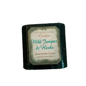 RARE VTG‎ NOS VICTORIA'S SECRET WILD JUNIPER & HERBS SCENTED HAND POURED CANDLE